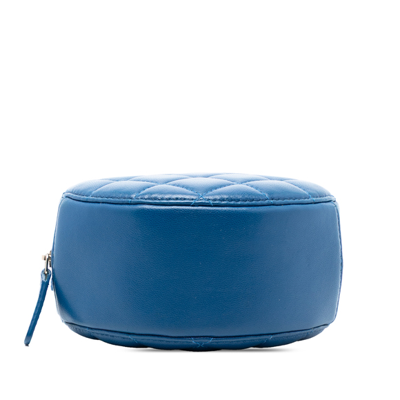 Pre-Loved Chanel CC Quilted Lambskin Pearl Crush Round Clutch with Chain - Picture 3 of 7